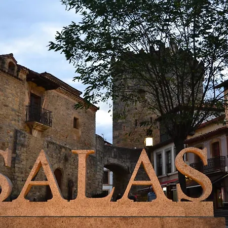 De Salas Hotel *