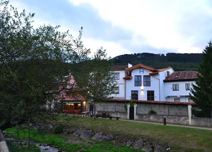 Hotel De Salas (Asturias)